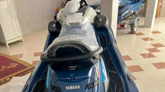 2025-Yamaha-WaveRunner-FX-Limited-SVHO-2