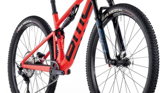 2026-BMC-Fourstroke-01-THREE-Mountain-Bike-03