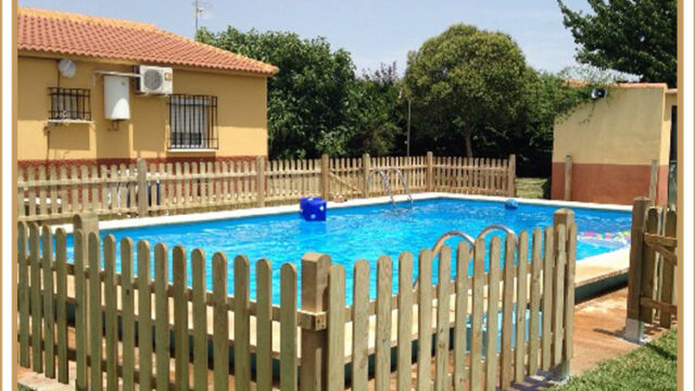 1Swimming-Pool-Fence-1