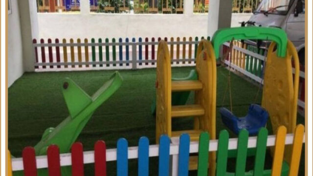 2Kids-Play-Area-Fence-1