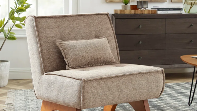 Drayk29.5WUpholsteredAccentLoungeChairwithPillow-1